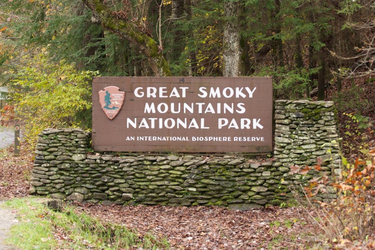 Smoky Mountain Gem Villa แกตลิงเบิร์ก ภายนอก รูปภาพ